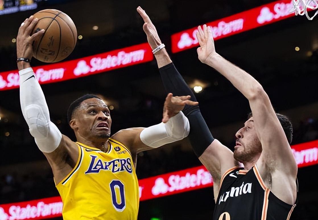 关于逆转之夜!湖人最后时刻连续得分取胜,有限非常参加广告你们.的信息