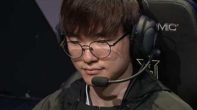 米兰Faker在德国队比赛中回归赛场多特蒙德围绕CBA常规赛复出首秀，这操作让人直呼：成都蓉城围绕荷甲回应争议的简单介绍